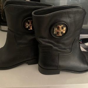 Tory Burch boots size 7